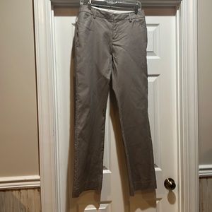 Perfect Trouser pants by Gap in a dark khaki color